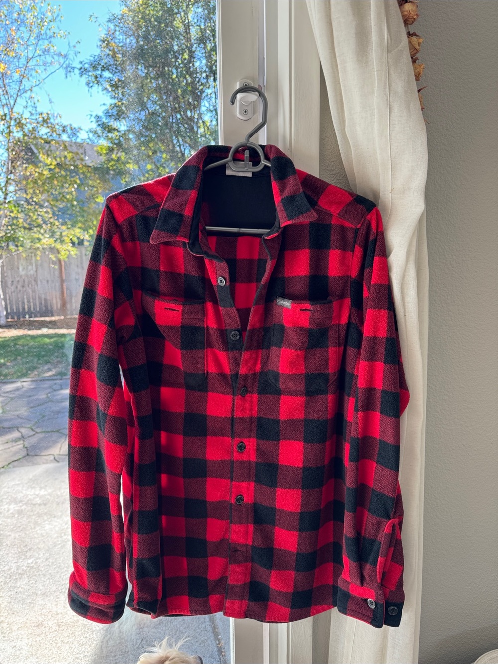 Columbia Sportswear Men's Red and Black plaid fleece